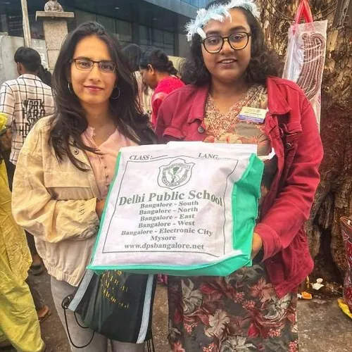 Cloth-bag distribution